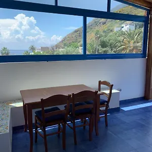 Il Vulcano A Piedi Pensión Estrómboli